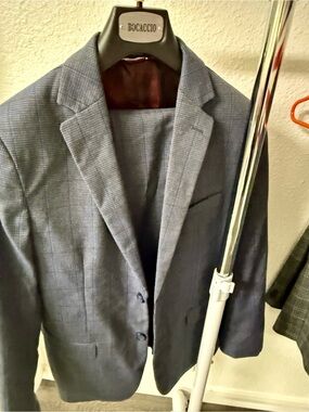 Tommy Hilfiger Blue Suit 16R